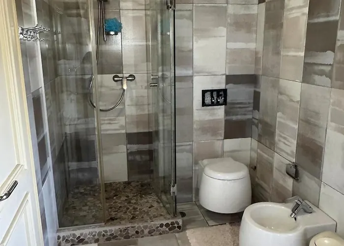 Chateaux Blloku Apartmán Tirana